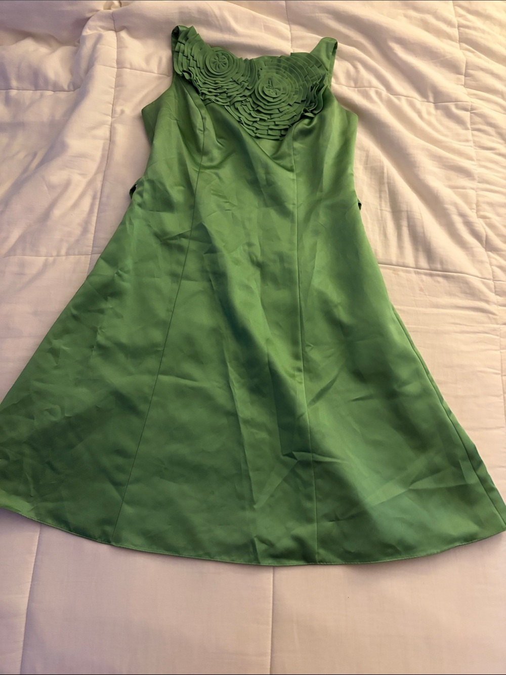 David's Bridal Mint Green Dress with Rosette Detail Size 10